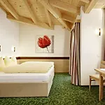 Sonnenhof Centrum Szálloda 4*