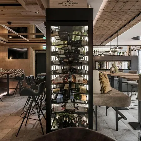 Hotell Sonnenhof Centrum 4*