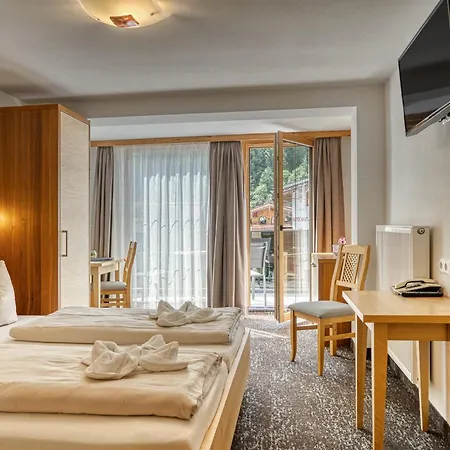 Sonnenhof Centrum Hotell 4*