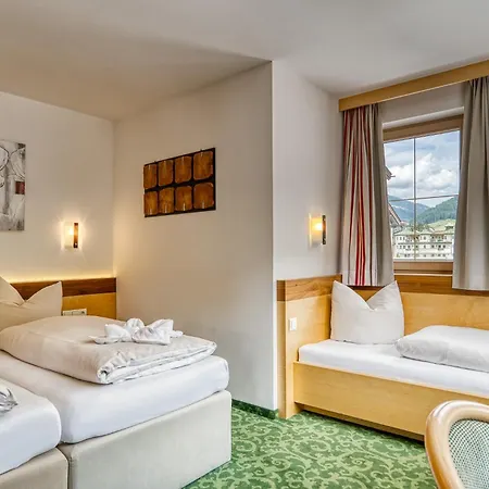 Готель Sonnenhof Centrum 4*