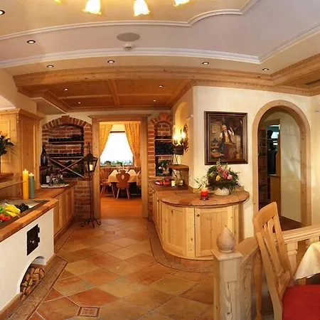 Sonnenhof Centrum 호텔 4*