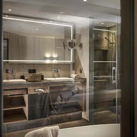 Sonnenhof Centrum جيرلوس