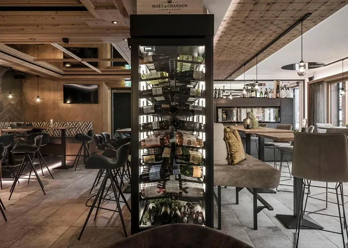 Hotell Sonnenhof Centrum 4*