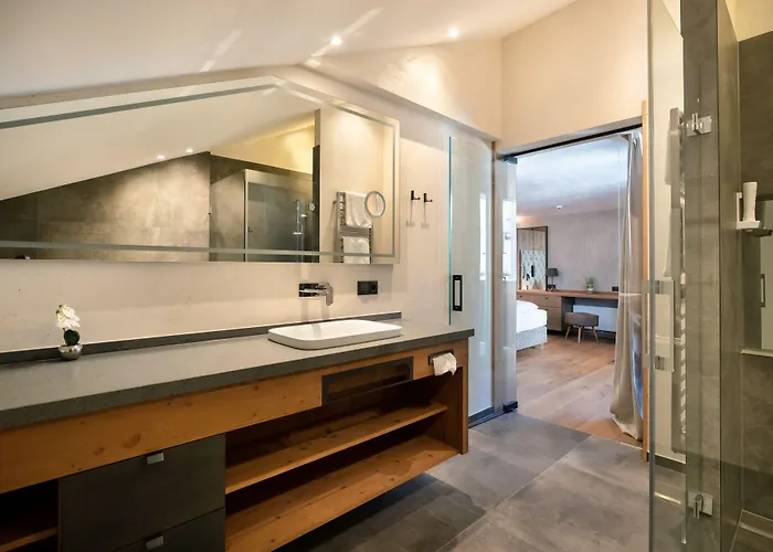 Hotell Sonnenhof Centrum 4*