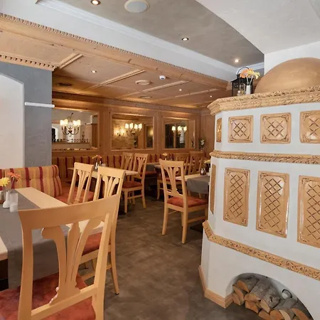 Sonnenhof Centrum Готель 4*