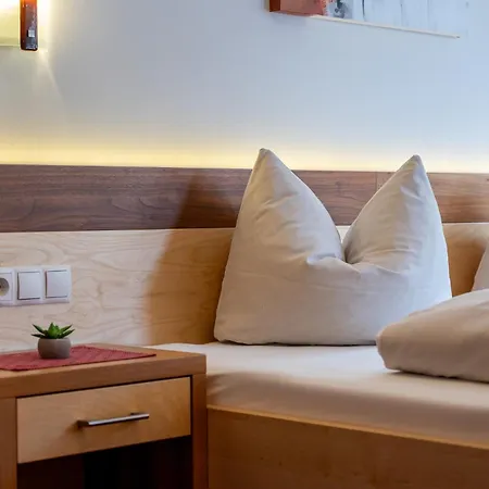 Sonnenhof Centrum 4* גרלוס