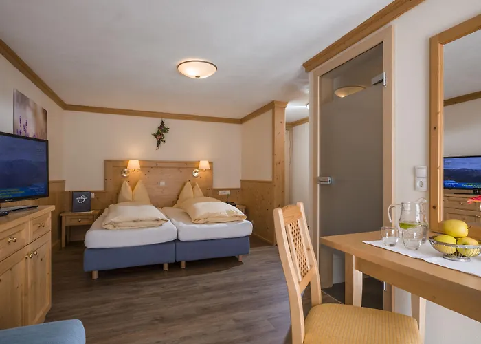 מלון Sonnenhof Centrum 4*